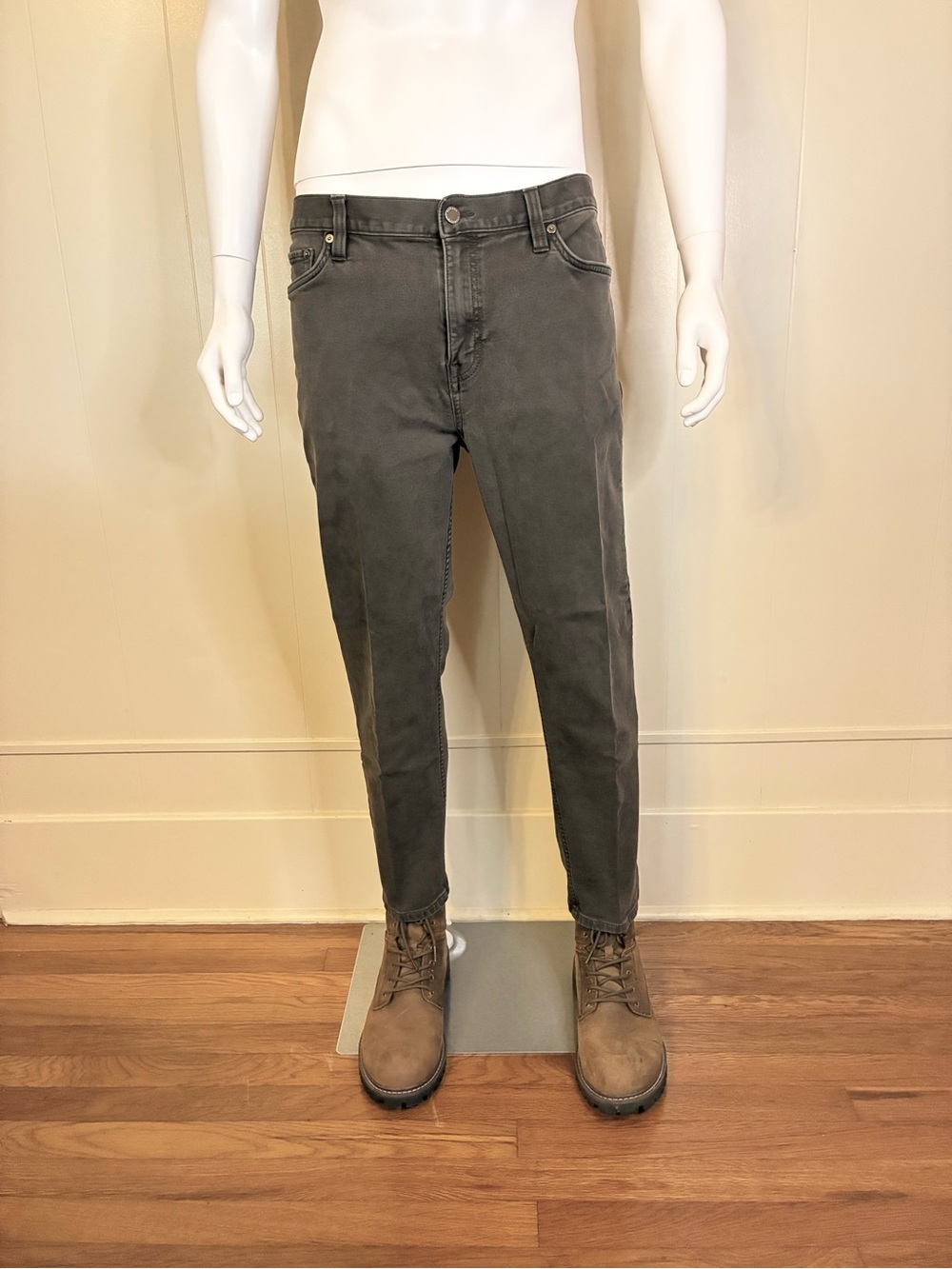 Banana Republic Traveler Men’s Brown Jeans